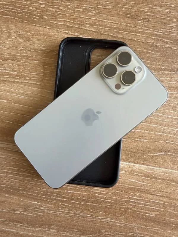 iPhone 15 Pro Max 256 GB — Батуми — 700 ₾