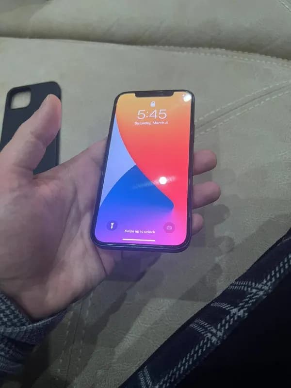 iPhone 12, 64gb, состояние аккумулятора 86%, состояние хорошее, не вскрывался. 1100лар — Тбилиси — 1 100 ₾