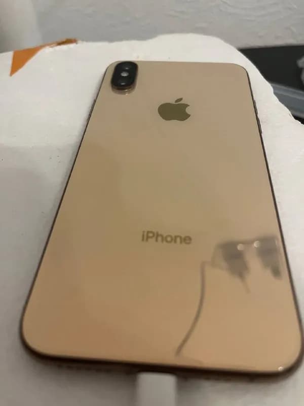 xs 64 gold 🔋 70% внешние идеален, цена 650 лар — Тбилиси — 650 ₾
