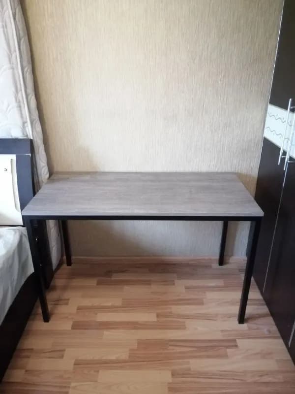 120×60×75. 80 лари. Находится в Глдани, ул К. Леселидзе. — Тбилиси — 76 ₾