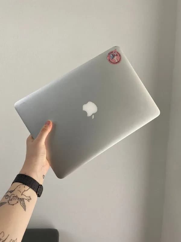 macbook air 2014 года — Тбилиси — 250 $