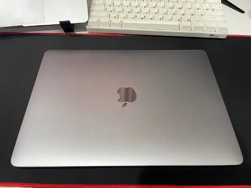 MacBook Pro 2018 Space Gray 13.3 — Тбилиси — 2 000 ₾