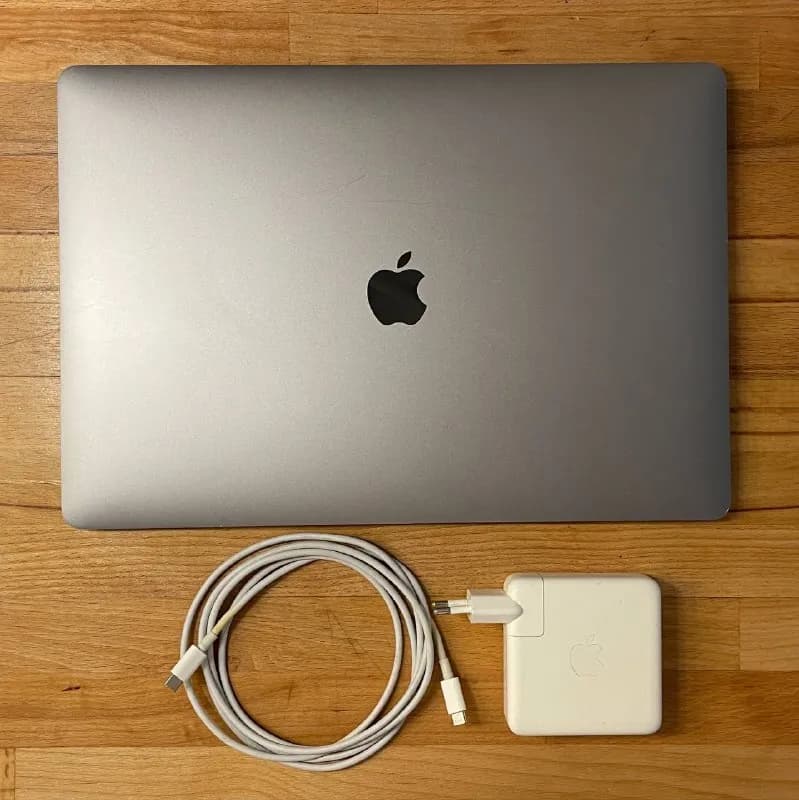 macbook pro 2019 15» — Тбилиси — 2100 ₾
