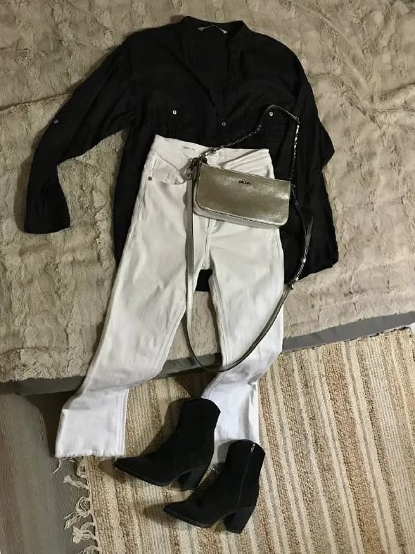 1. Ботинки Zara натуральная замша, очень удобный каблук. Размер 36, но пойдёт на 37 узенькую ножку. — Тбилиси — 100 ₾
