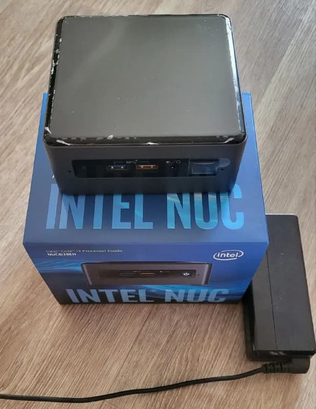Intel Nuc 8i3beh с графикой Iris plus 655. 4*2 ddr4 2400, ssd Samsung 850evo 500gb. Использовался-ка — Тбилиси