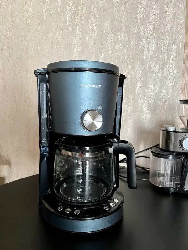 1. Кофеварка (кофемашина) Morphy Richards бу — 200₾ — Тбилиси — 200 ₾