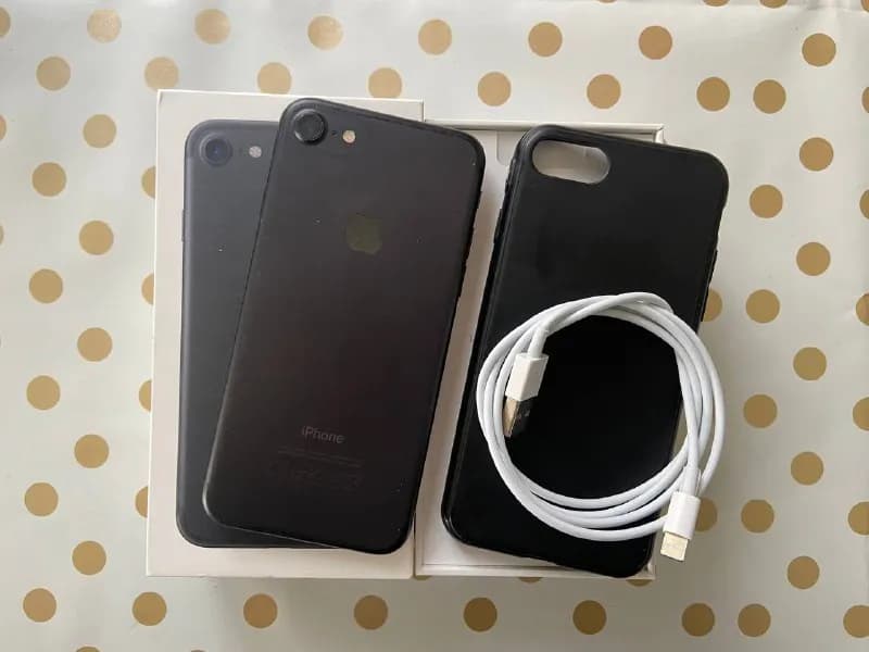 iPhone 7 32 гб — Тбилиси — 250 ₾