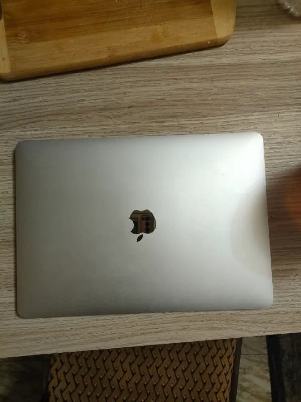 Apple Macbook Air M1 2020 — Тбилиси — 2 500 ₾