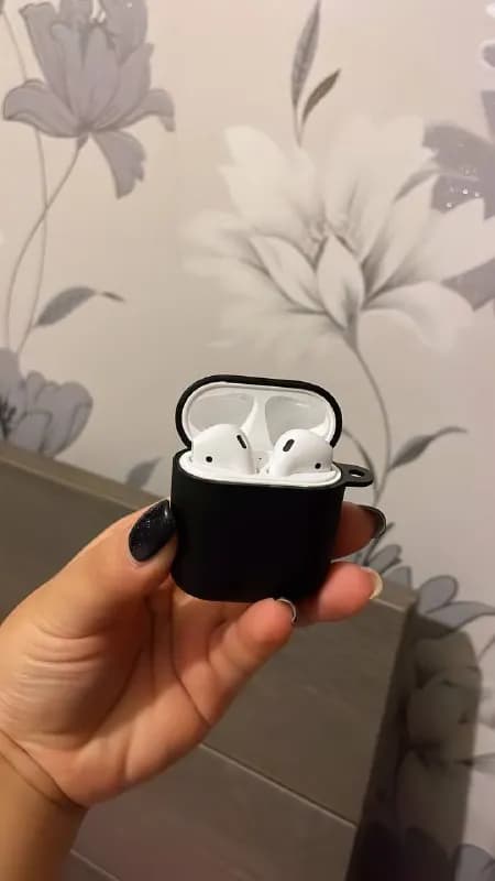 AirPods — Тбилиси — 45 ₾