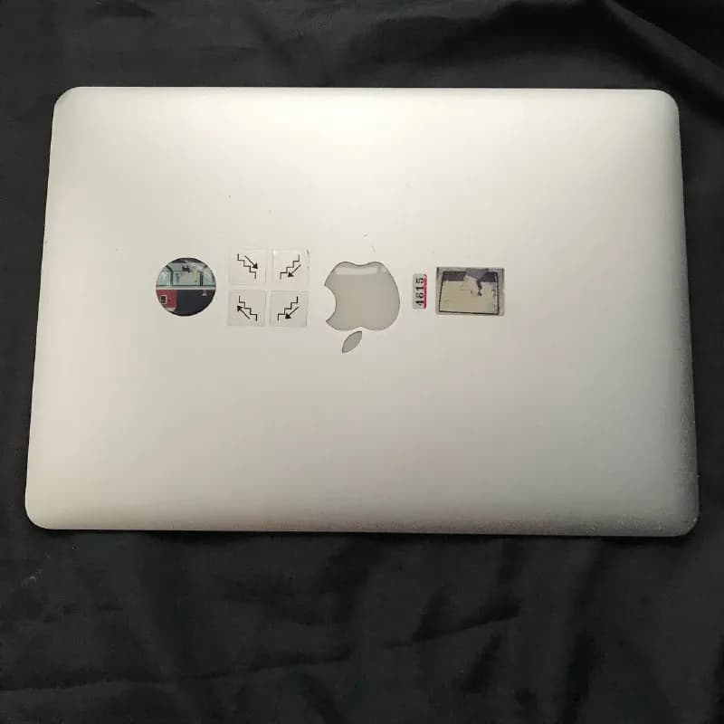 MacBook Air 13», Mid 2013 в связи с покупкой более нового. — Тбилиси — 400 ₾