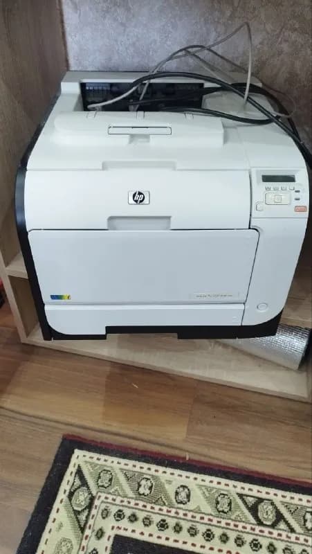HP Lazer jet pro 300 color m351a. — Батуми — 500 ₾