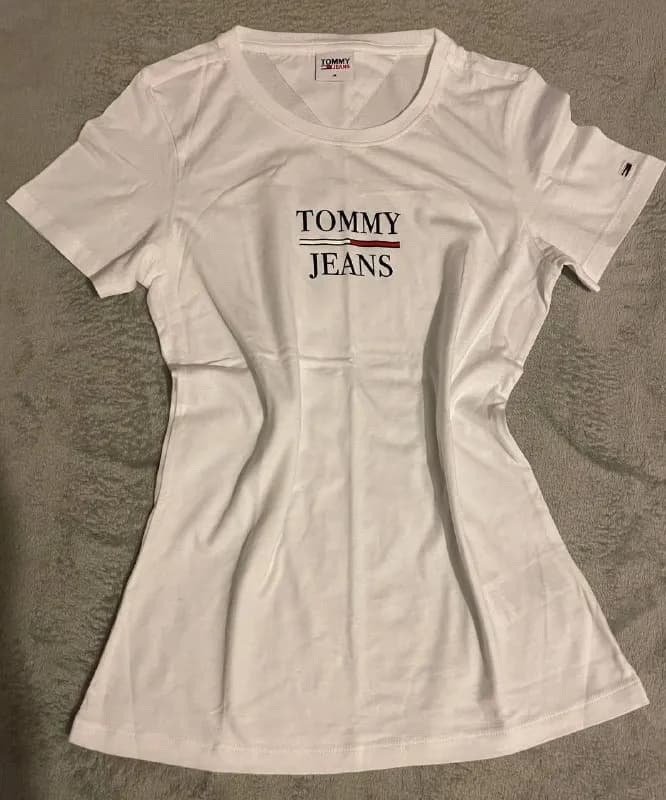 TOMMY HILFIGER по 69 gel — Тбилиси — 69 ₾