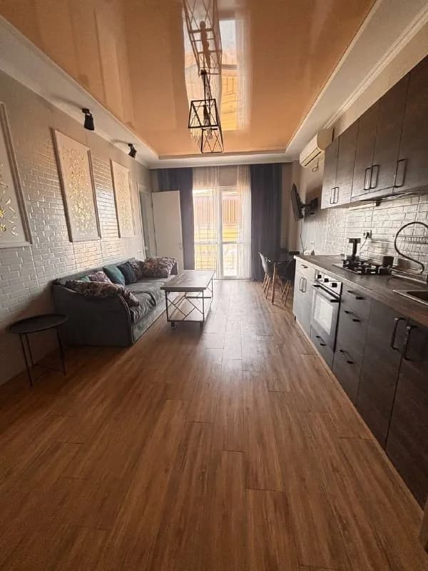 2-комнатная квартира — Батуми — 450 $