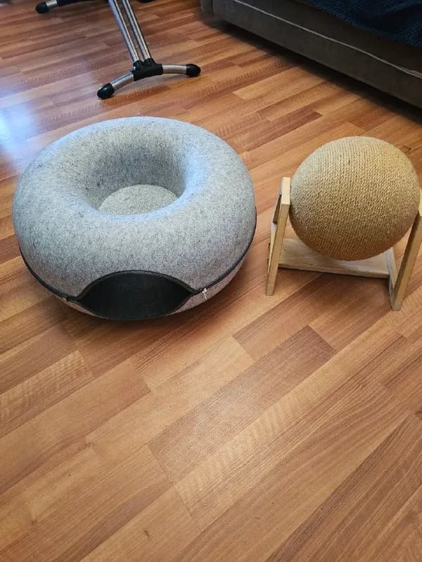 Домик для кошки и когтеточка — Тбилиси — 50 ₾