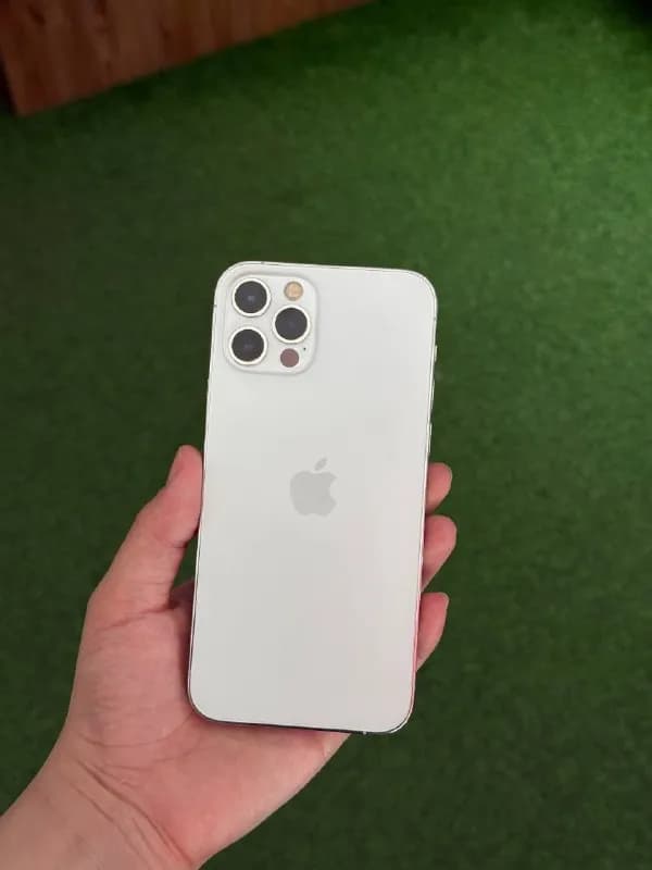Айфон 12 Pro 128gb белый — Тбилиси — 450 ₾