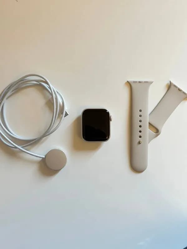 Apple Watch SE 2 gen 44 mm Starlight⌚️ — Тбилиси — 550 ₾