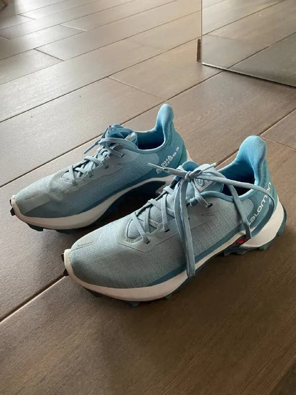 1) мужская красная р-р 42 — 100 GEL — Тбилиси — 100 ₾