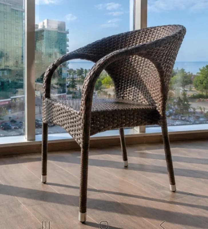 2 стула, отличное состояние — Батуми — 250 ₾