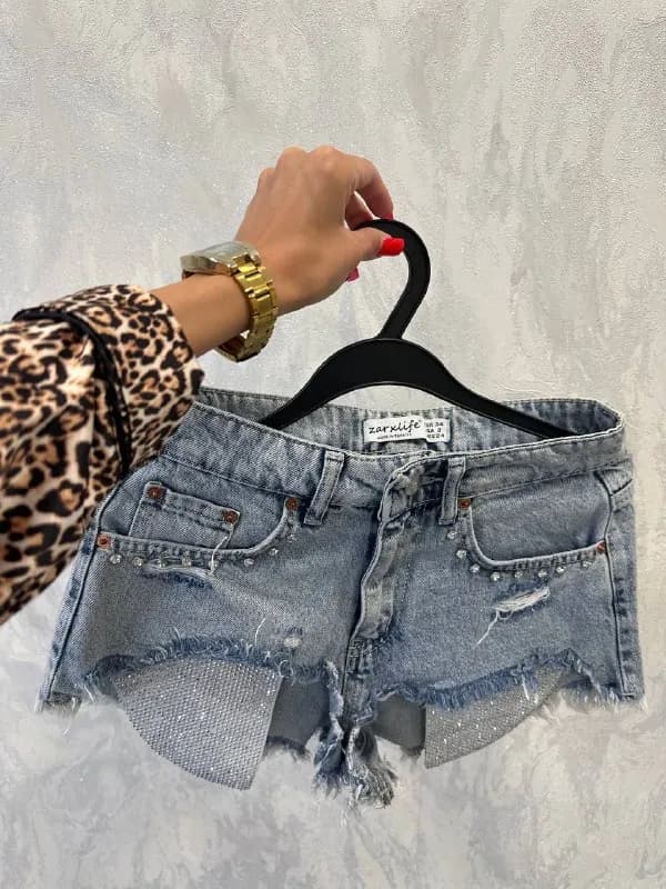 Шорты — Батуми — 50 ₾
