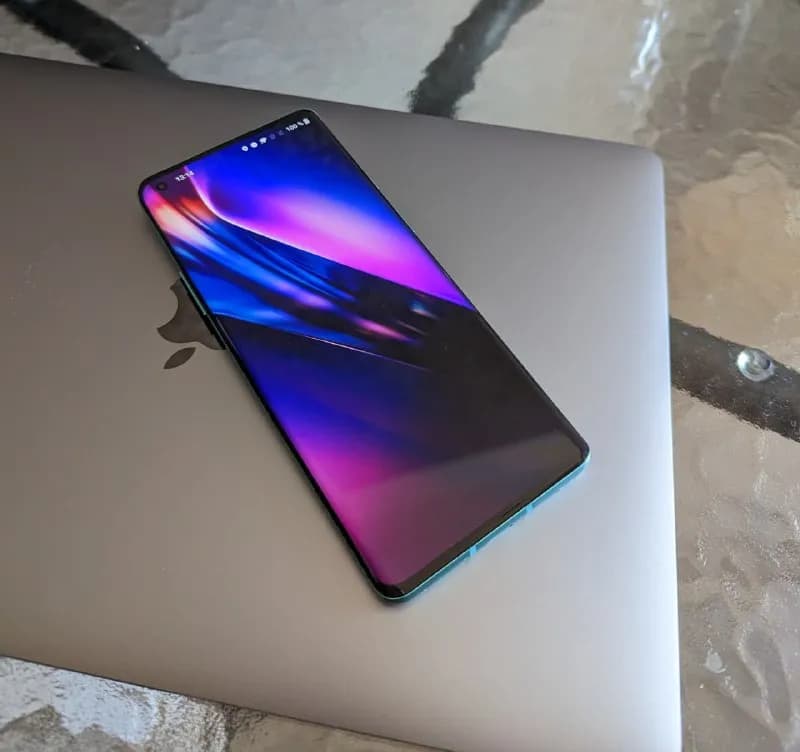 oneplus 8 pro, в отличном состоянии, носился с чехлом и стеклом, с оригинальной зарядкой. Цена — 750 — Тбилиси — 750 ₾
