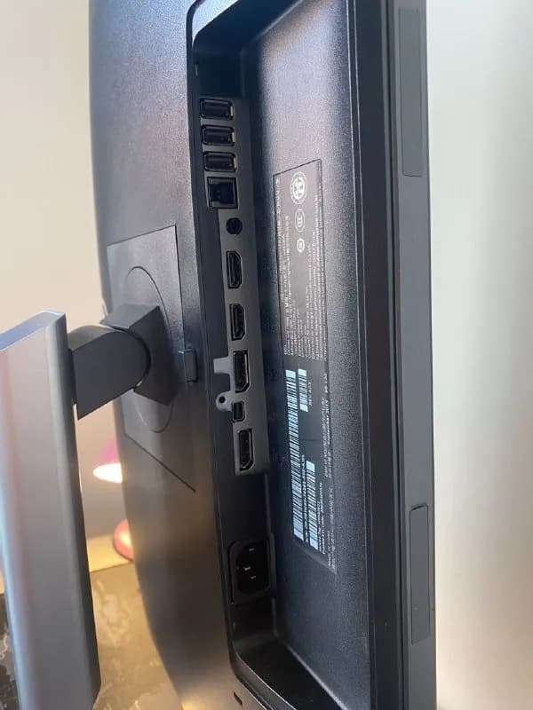 Dell 24» U2414H — Тбилиси — 300 ₾