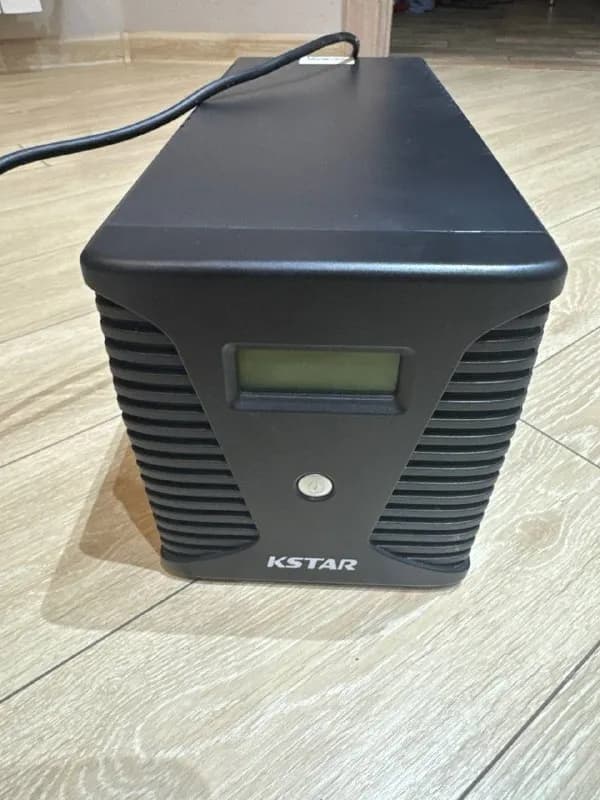 kstar. 1000VA/600W. Держит модем в течении часа, на ПК хватит минут на 5-10 чисто завершить работу. — Батуми — 40 ₾