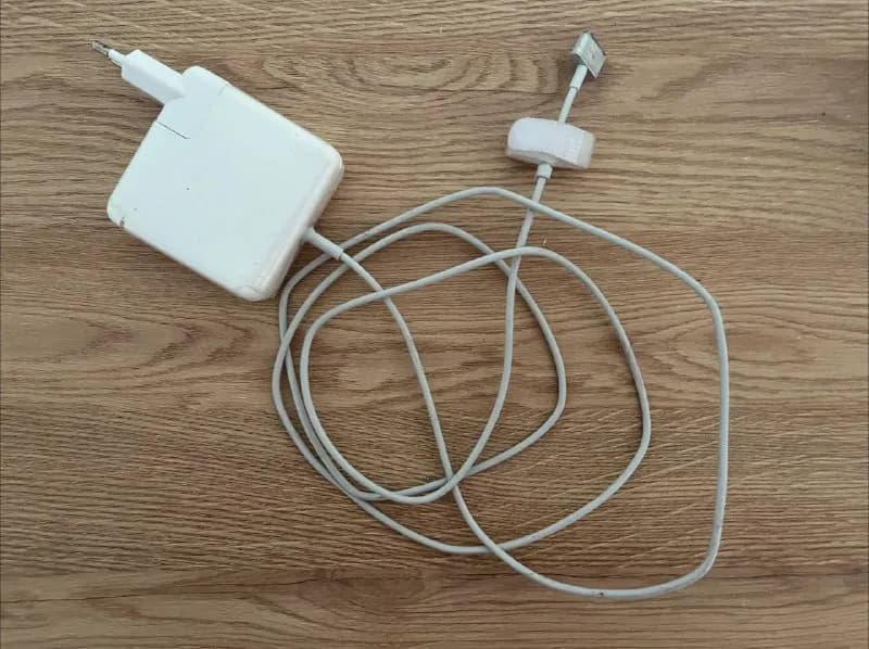 MagSafe 2 для MacBook Pro Retina 60W — Тбилиси — 70 ₾