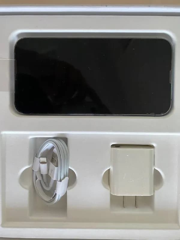 iPhone 13pro 250gb состояние отличное без царапин и повреждений — Тбилиси — 2 350 ₾