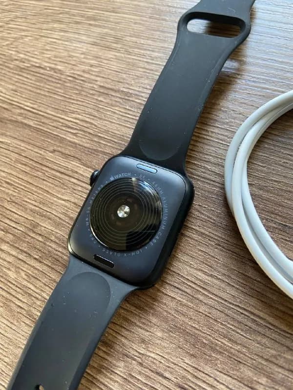 Apple Watch SE 44 2 gen 2022 — Тбилиси — 550 ₾