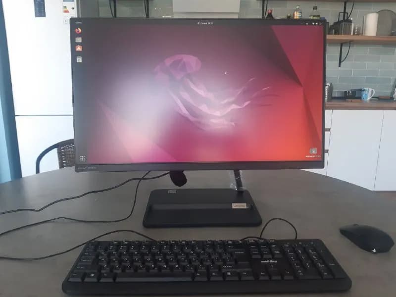 Lenovo IdeaCentre AIO 3 24ALC6 почти новый. — Тбилиси — 1 600 ₾