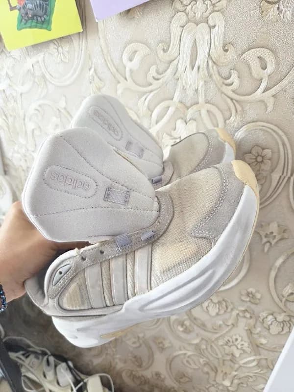 Adidas кроссовки, 37 размер без стелькт за фрукты — Батуми — 150 ₾