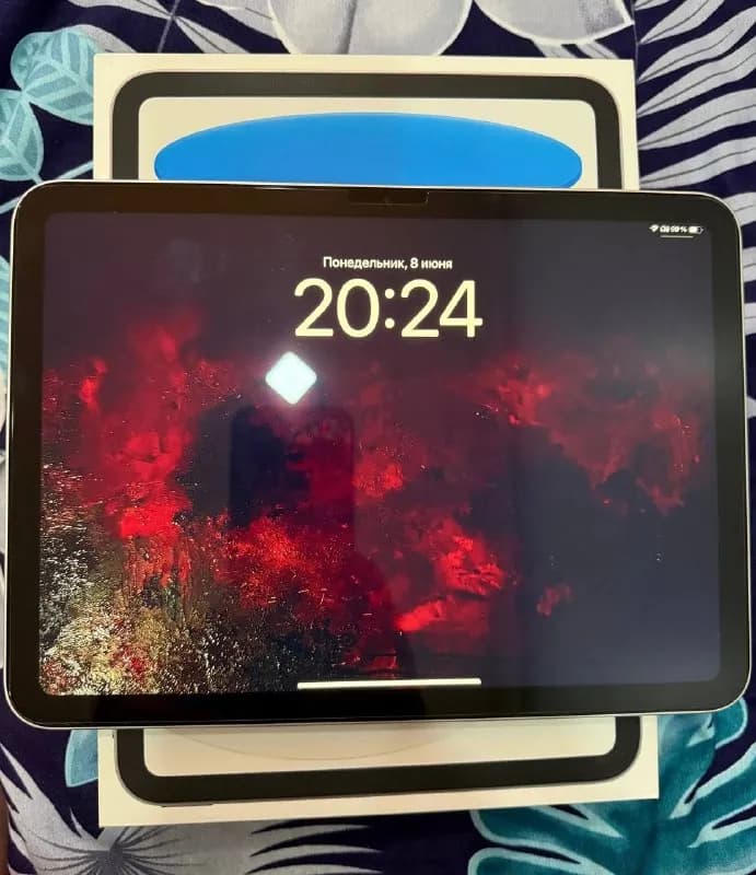 Apple iPad 2025 11th Generation 11 inch 128GB Wi-Fi Silver — Батуми — 650 ₾