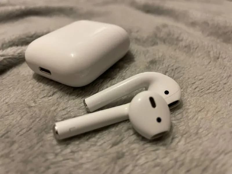 AirPods 2 — Тбилиси — 220 ₾