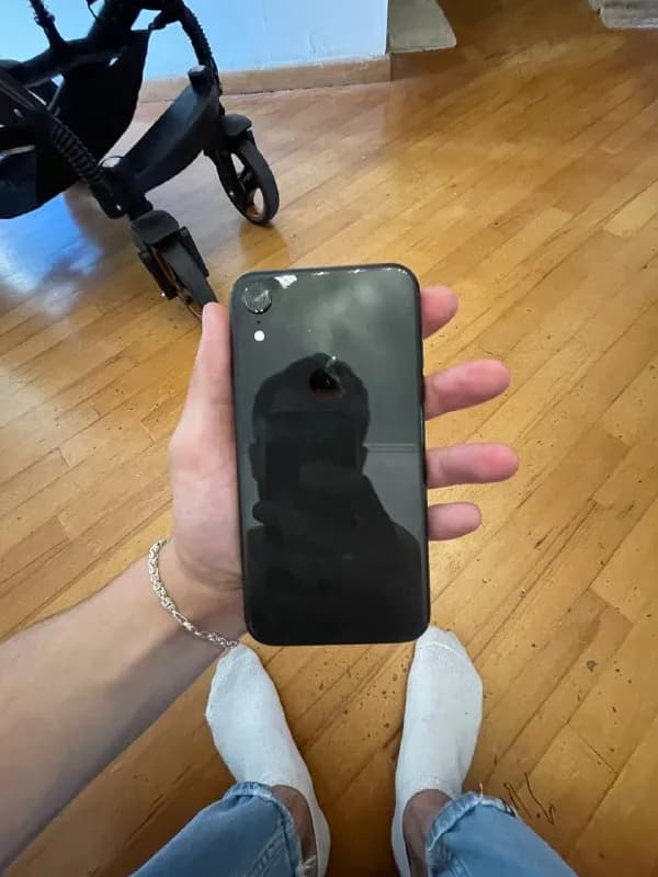 Iphone xr 64 батарейка 85 все работает отличном состояние цена 600 — Тбилиси — 600 ₾