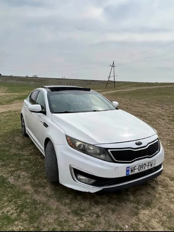 Kia Optima 2013 гибрид — Тбилиси — 7 000 $