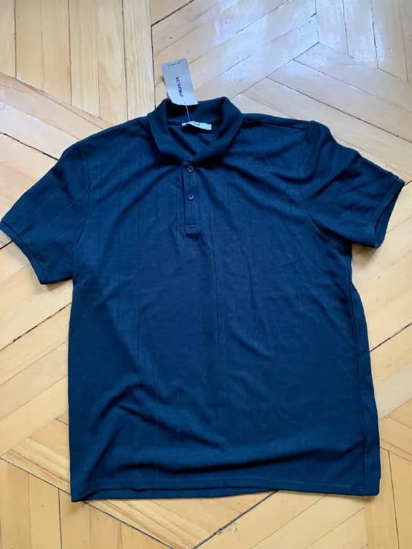 2 xl (маломерит) по факту на xl — Тбилиси — 35 ₾