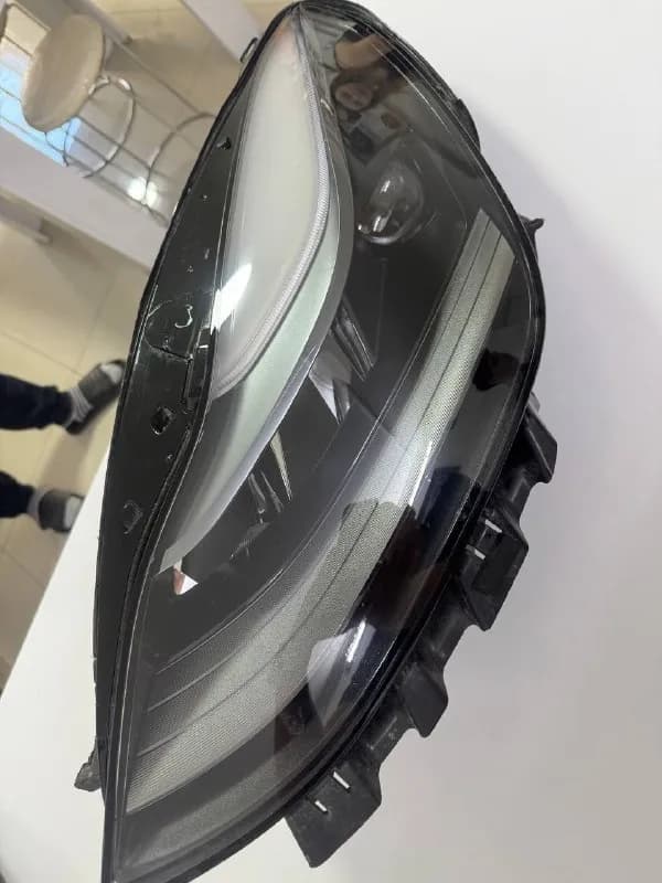 LED фара от Tesla Model 3/Y с блоком оригинал: — Батуми — 300 $
