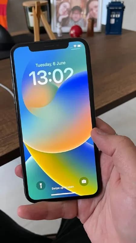 iPhone X, 64Gb, батарея 82%, давно менялся экран в официальном сервисе. Внешне состояние хорошее, ца — Тбилиси — 500 ₾