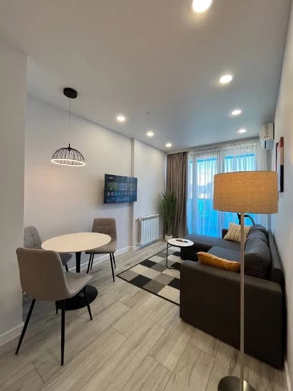 1+1 по улице Мамуладзе, 19 Next Apartment — Батуми — 700 $
