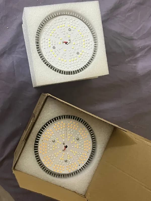 25w с цоколем Е27 — Тбилиси — 60 ₾