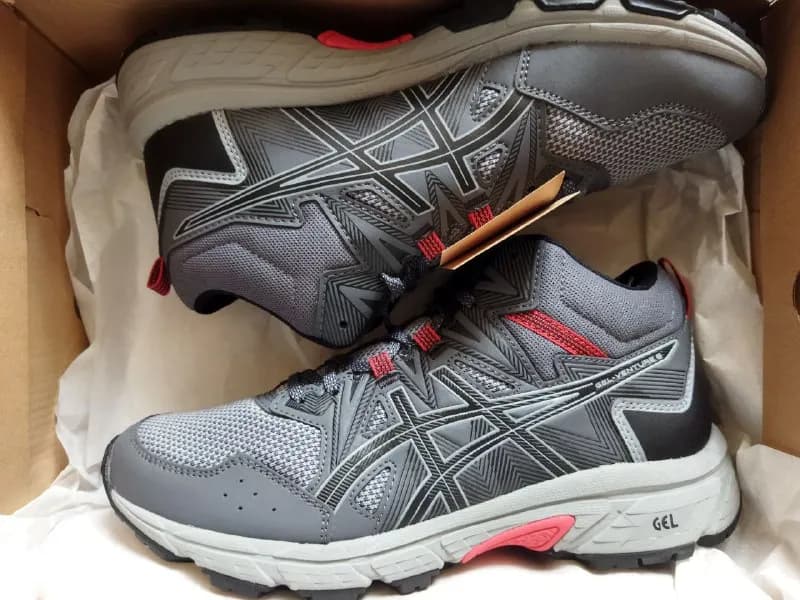 ASICS. — Тбилиси — 200 ₾