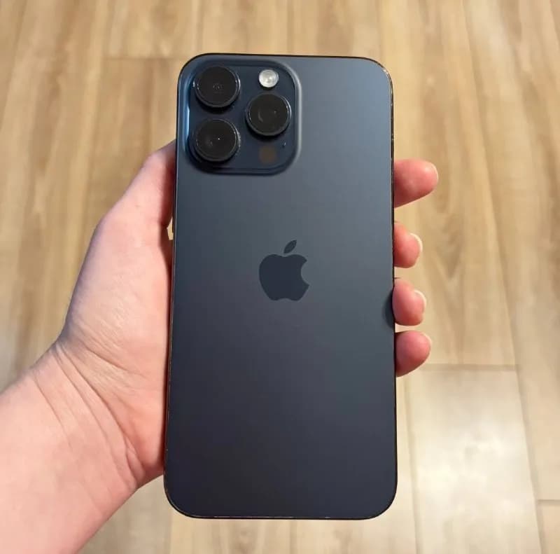 iPhone 15 Pro Max 256Гб — Батуми — 2 200 ₾