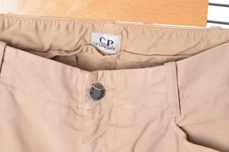CP Company cargo pants, мужские брюки, размер 50, замеры на фото, состояние 8,5/10. — Батуми — 190 ₾