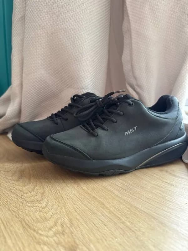Eu 38, cm 25, uk 5, us 7-7.5 — Батуми — 300 ₾
