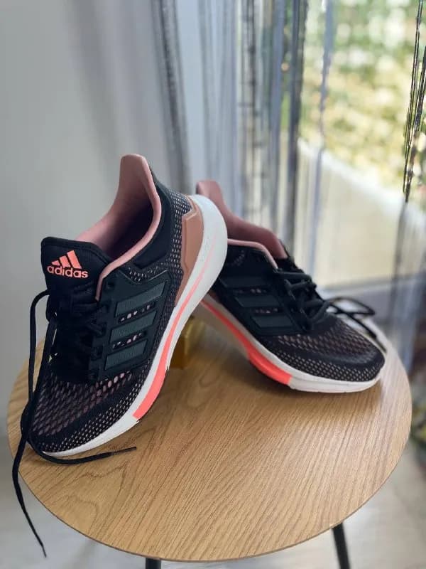 1. Кроссовки Аdidas EQ21 Run Shoes черные, размер 37 — Батуми