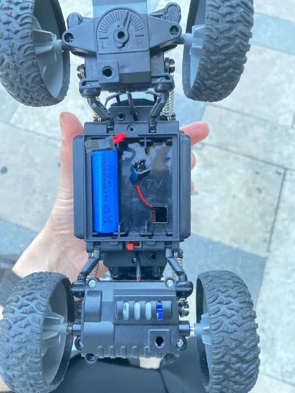 Без названия — Тбилиси