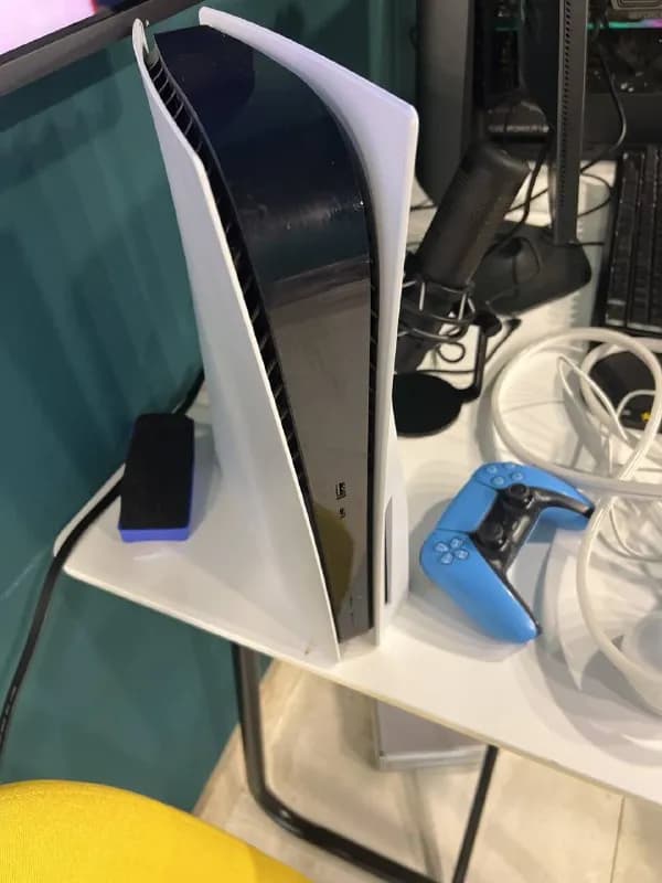 PSP 5, 2 джойстика, 2 игры — Тбилиси — 1 300 ₾