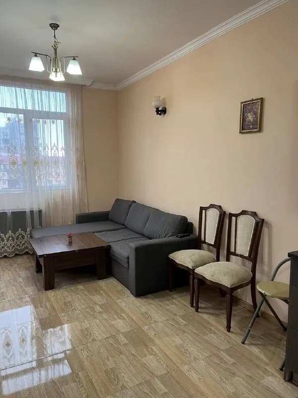 158 — Батуми — 450 $