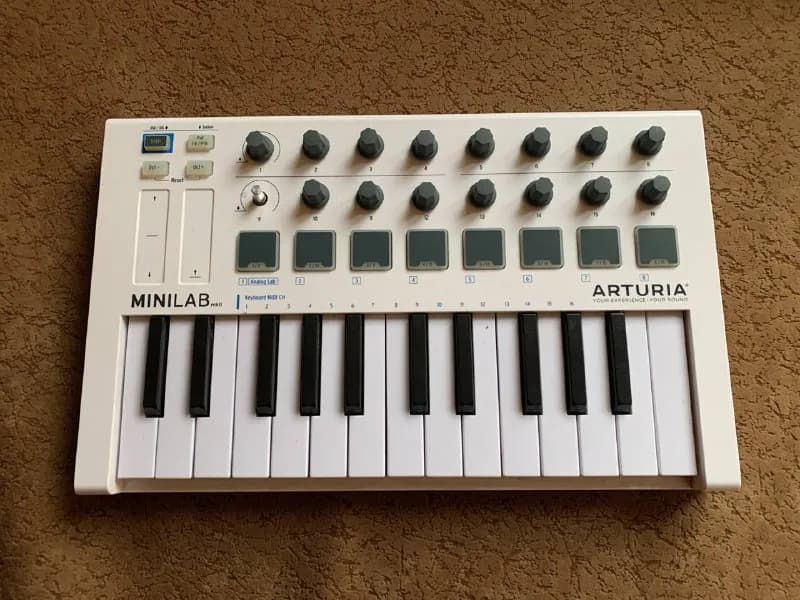Arturia minilab mk 2 — Тбилиси — 2 200 ₾