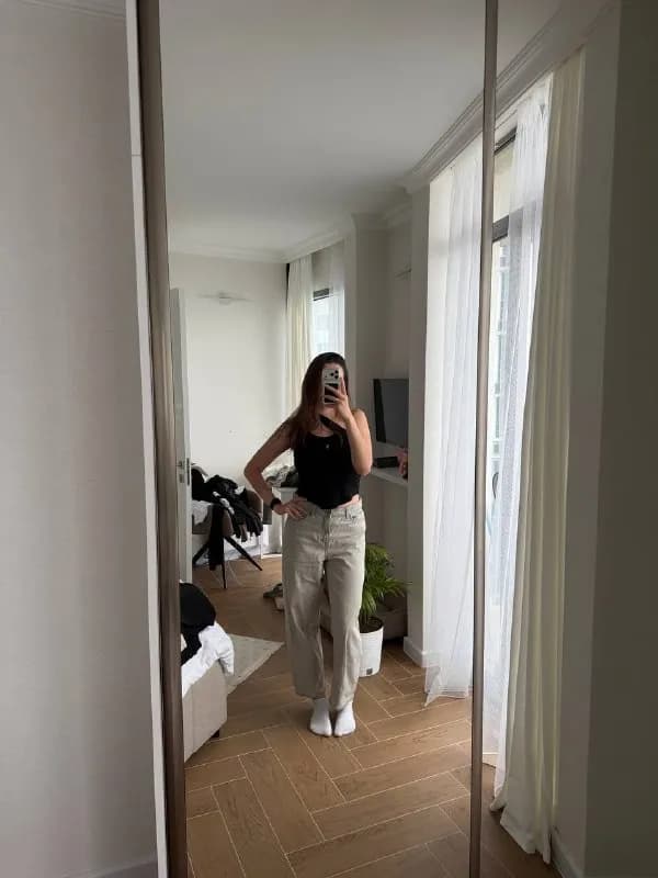 1) Джинсы Zara 38 размер — 80 лари (носила пару раз) — Батуми — 80 ₾